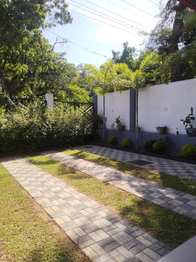 Sara Place Tangalle Exteriér fotografie